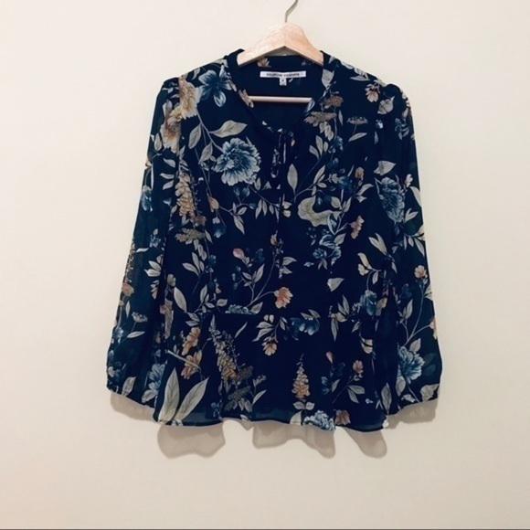 Collective Concepts Navy peplum blouse - Picture 2 of 7